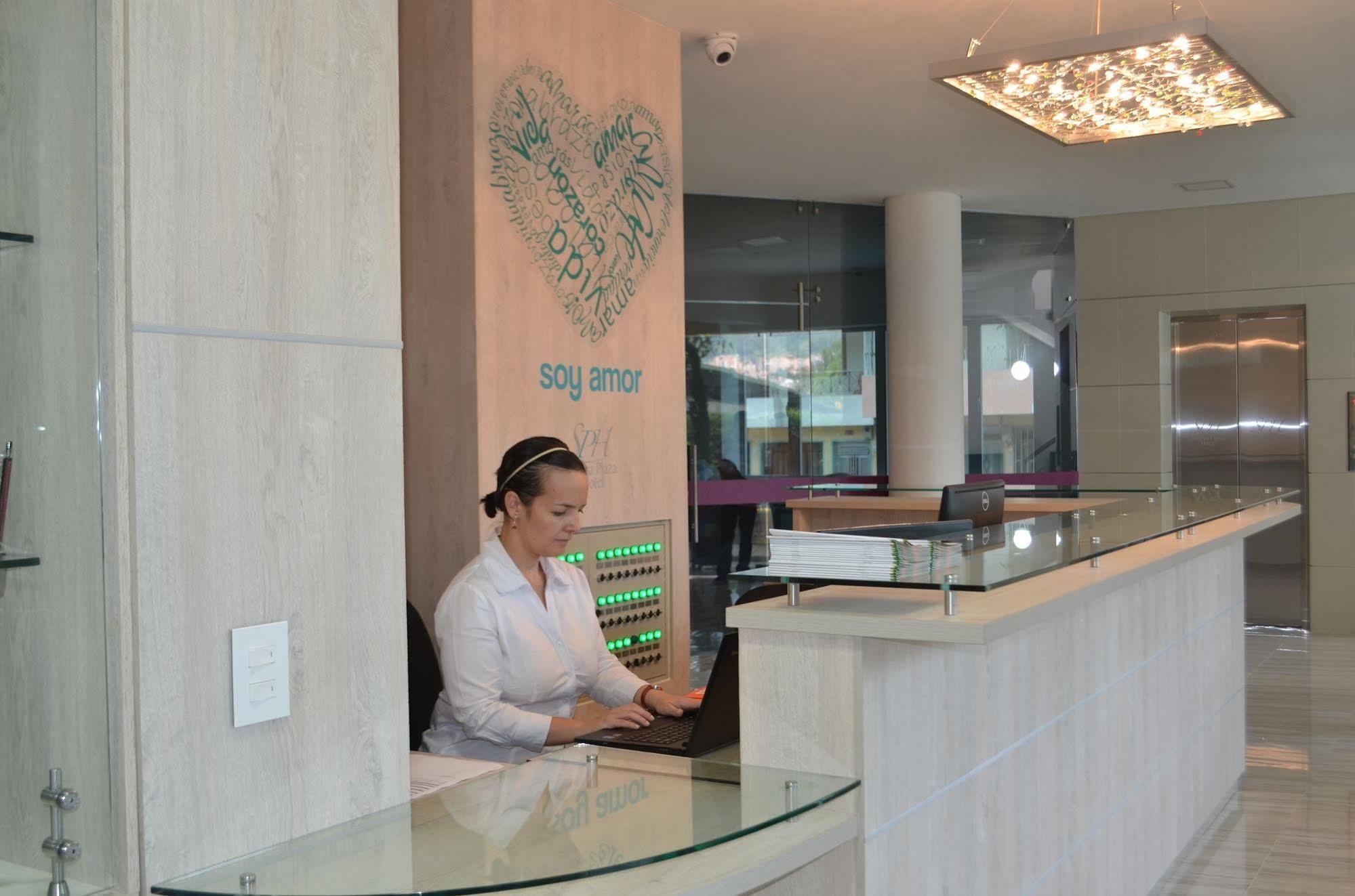 Hotel Sixtina Plaza Medellin Itagui Exterior photo